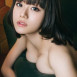 일본 모델 mei 쇼파에 눌린 가슴