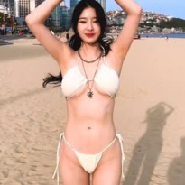 해운대간 모델 김우현 비키니 언더붑 몸매