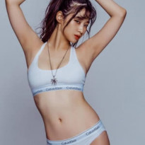 모델 김우현 CK 캘빈클라인 흰 브라 팬티 야한 몸